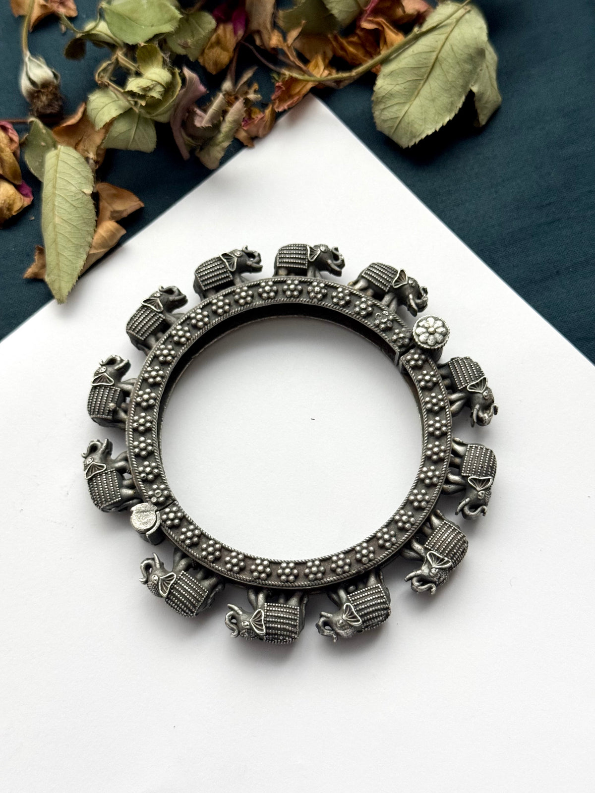 Premium Brass made Oxidised openable Bangle ( size standard 2.6)