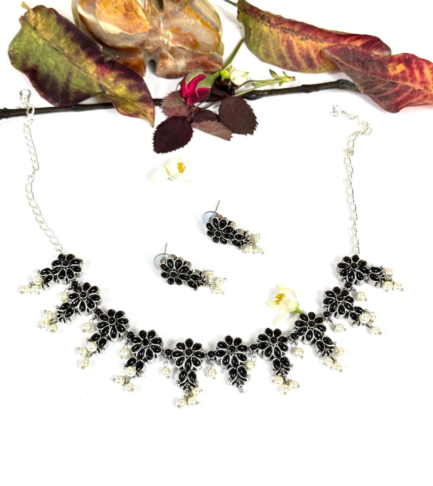 Premium oxidised flower set