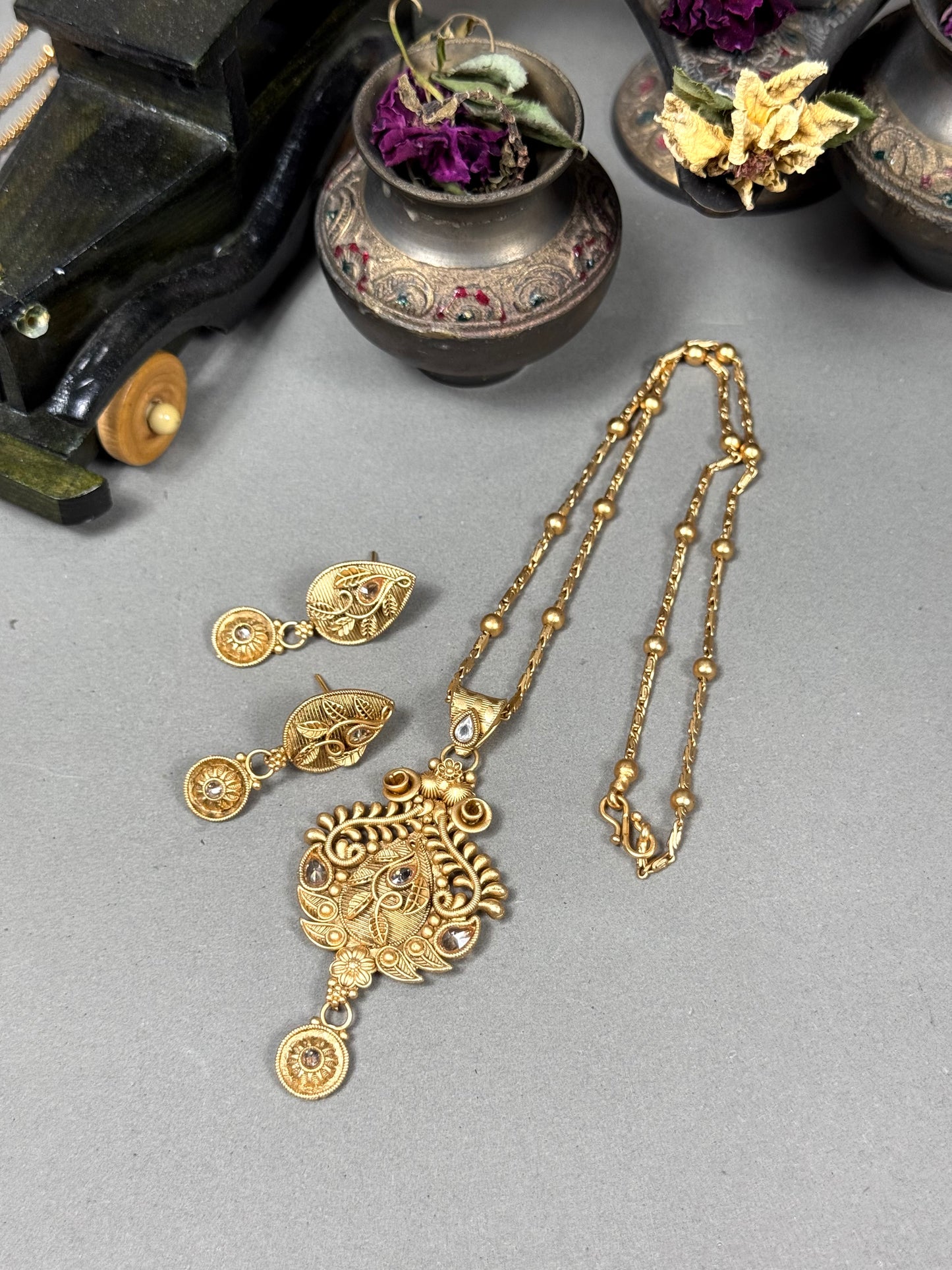 Rajwadi Brass Pendant set