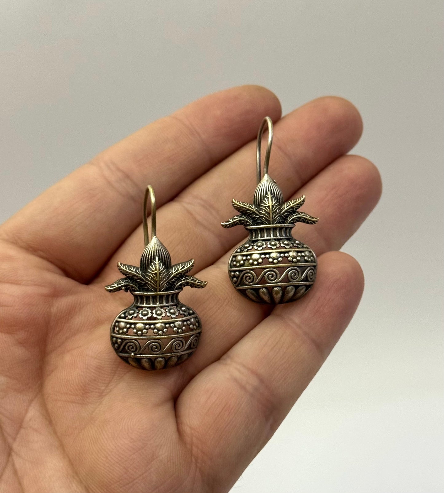 Premium oxidised Brass made Naaz Earrings