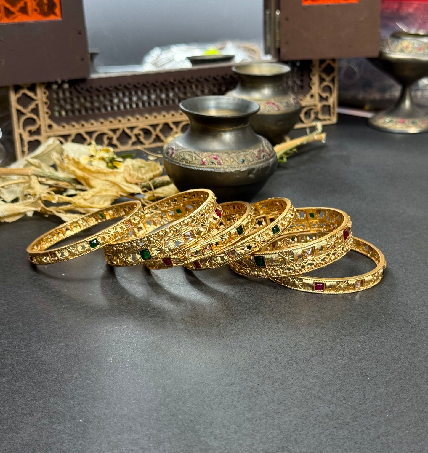 Rajwadi Bangles set