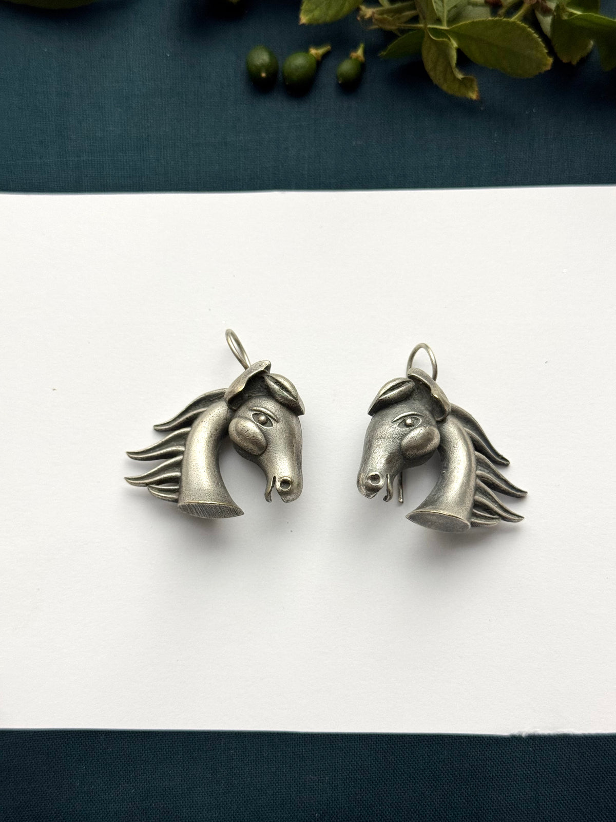 oxidised Noor e Jahan Earcufs