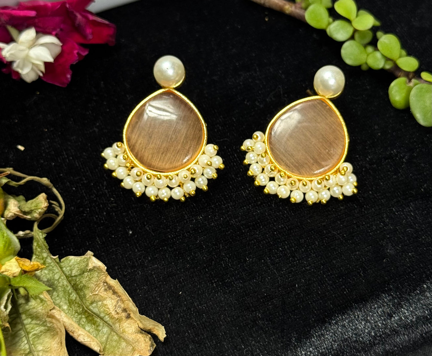 Premium Brass Gajra Tops