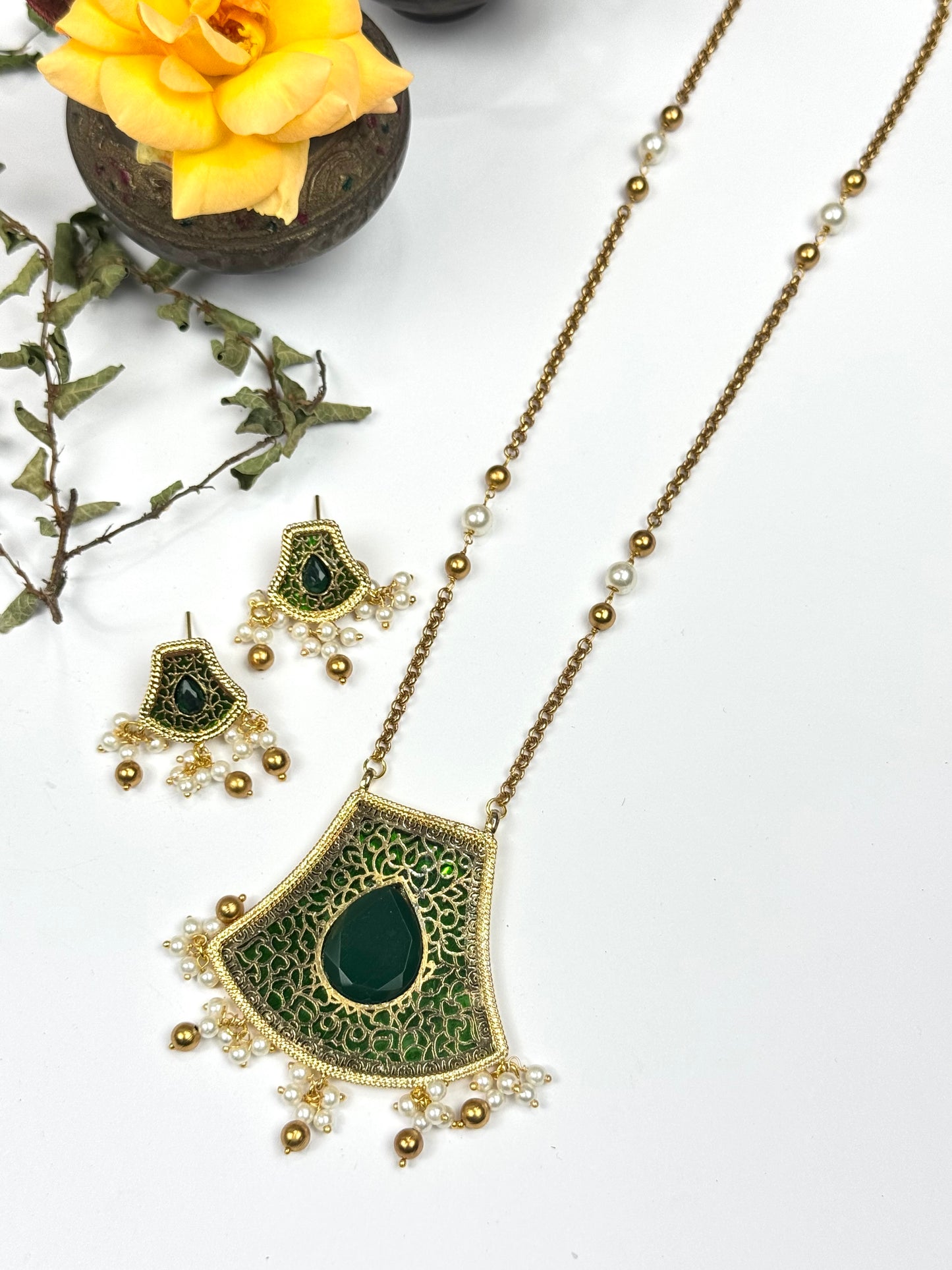 Premium oxidised Brass Made set