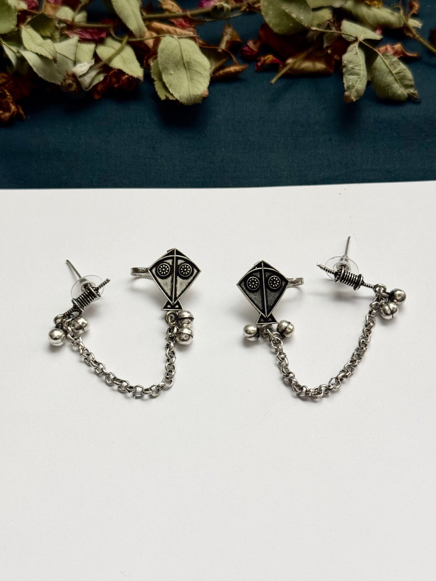 Premium oxidised Brass made Dor-e-Ishq Earcuffs