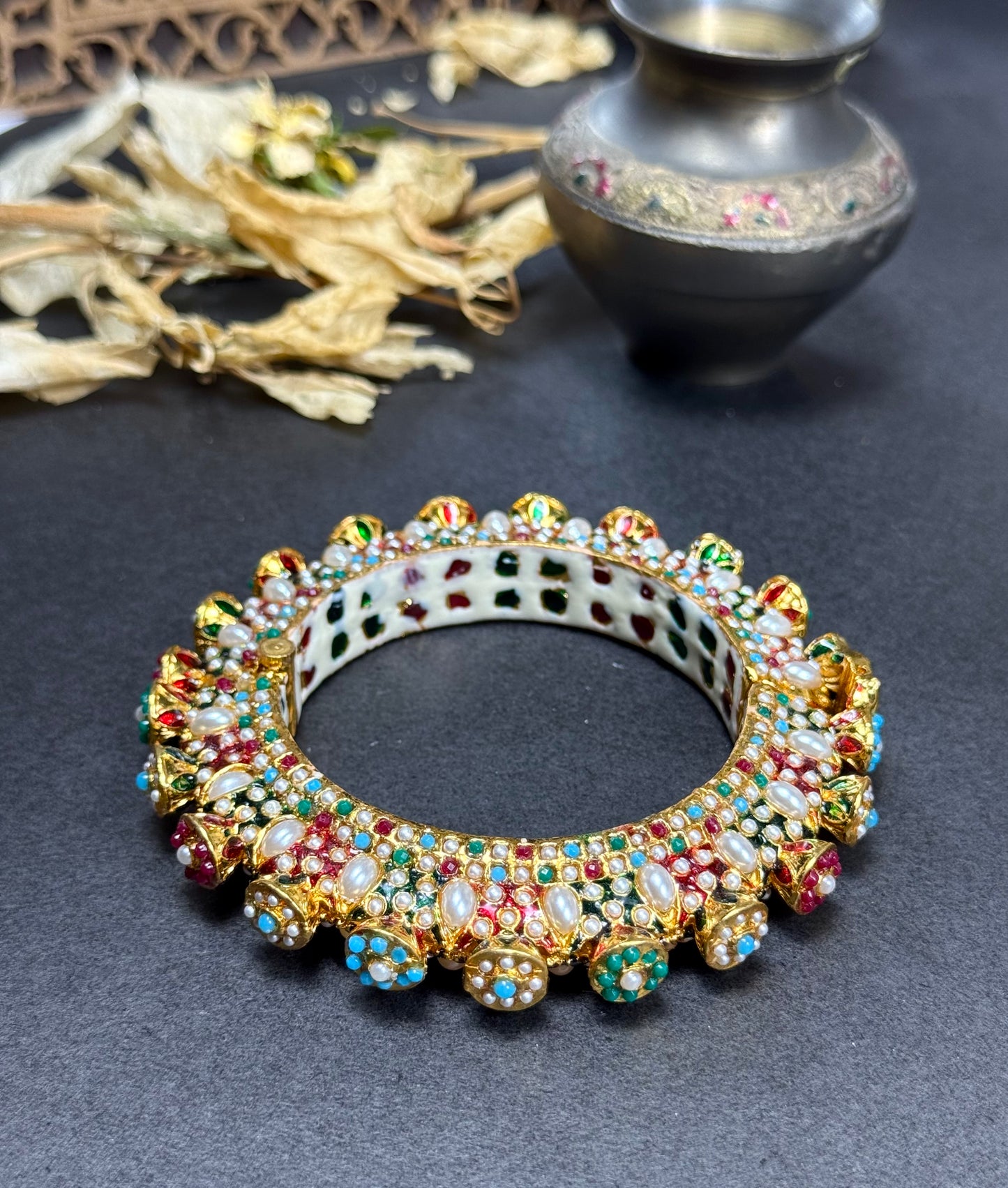 Rajwadi Navratan Openable Bangle