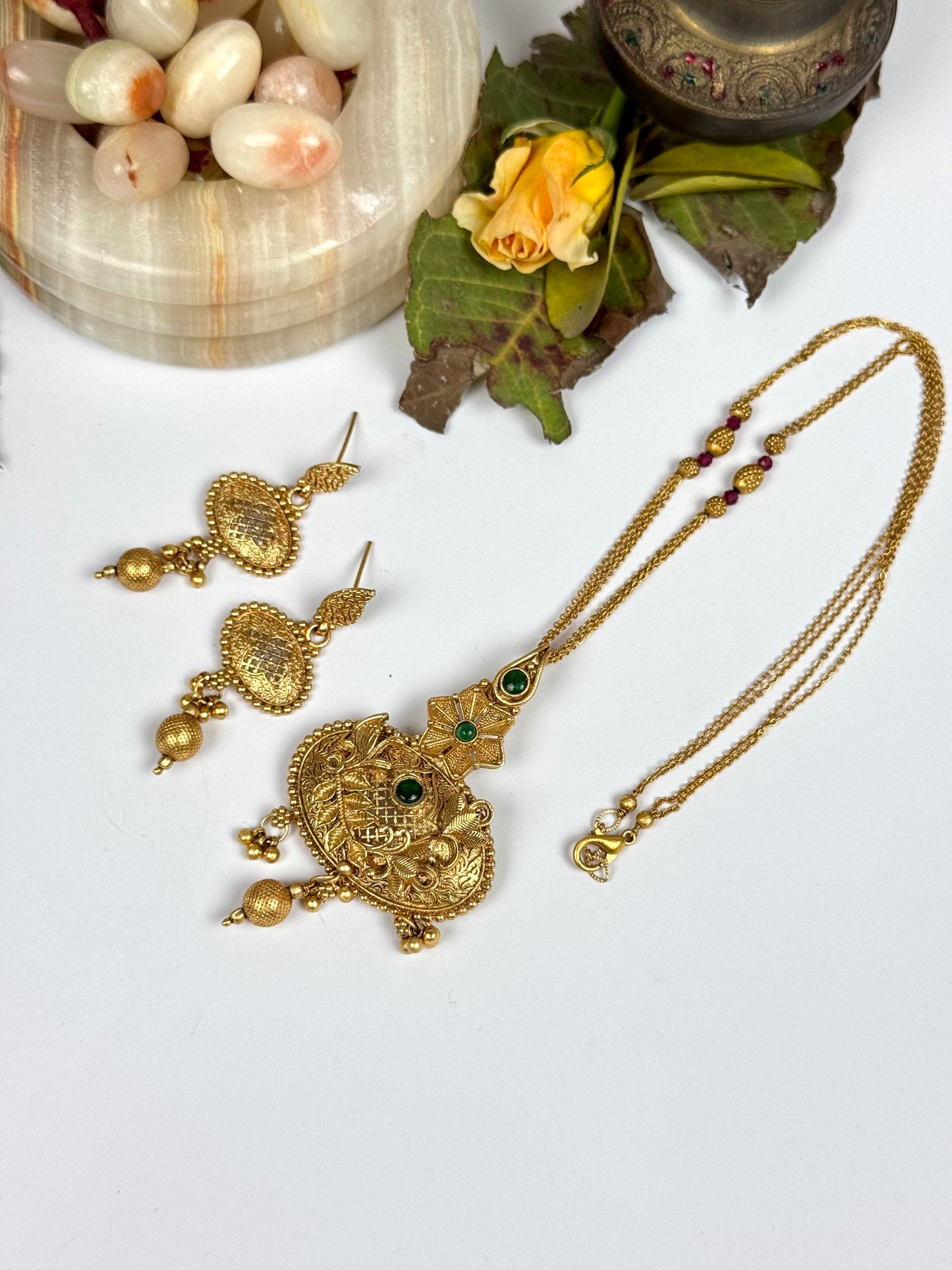 Rajwadi Pendant set