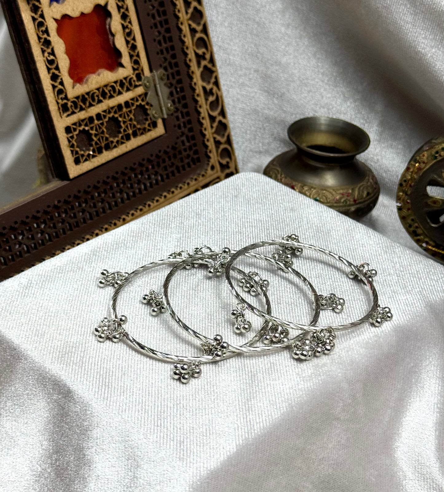 Beads Bangles set size 2.6