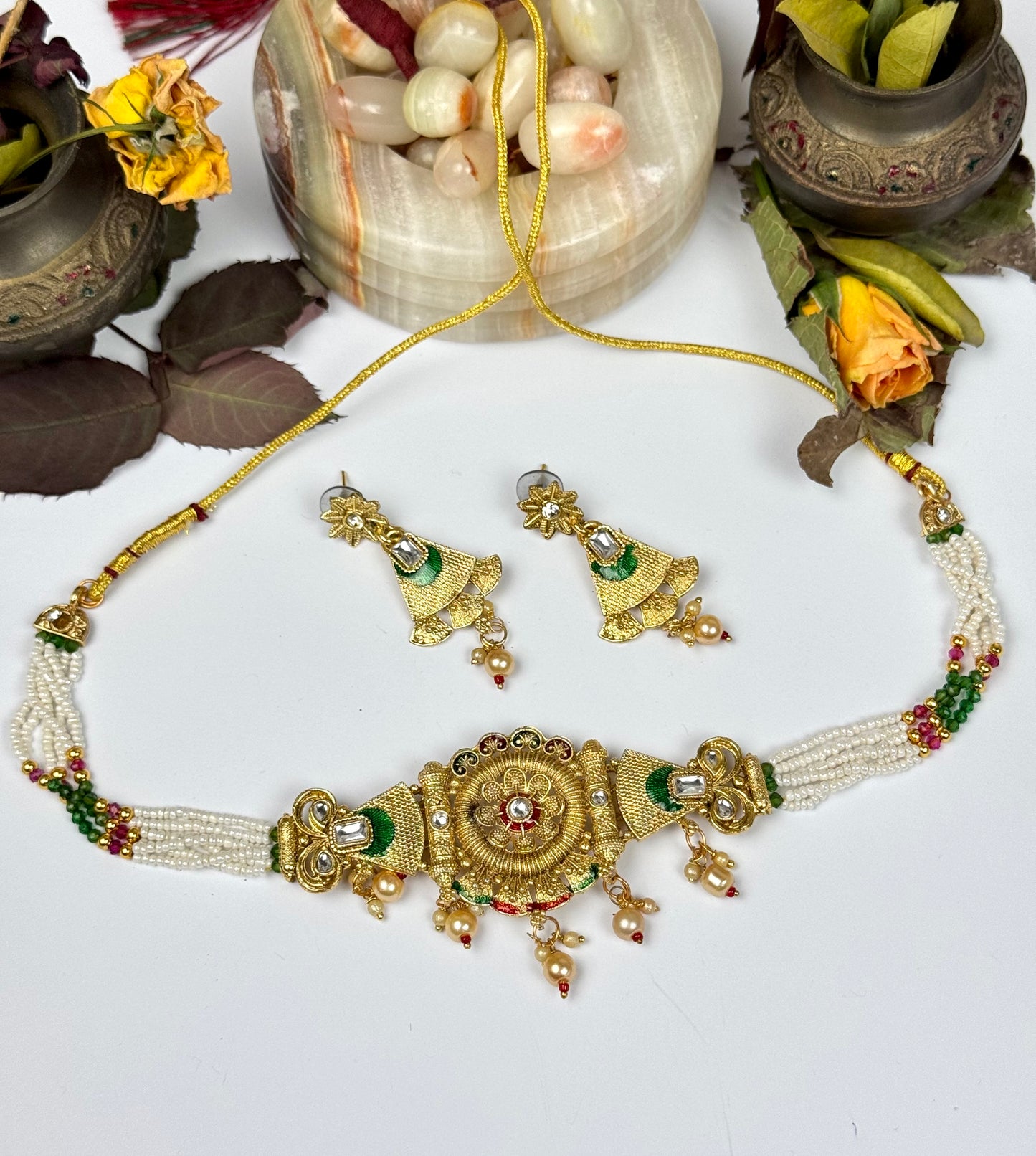 Rajwadi Mehndi Polish Choker set