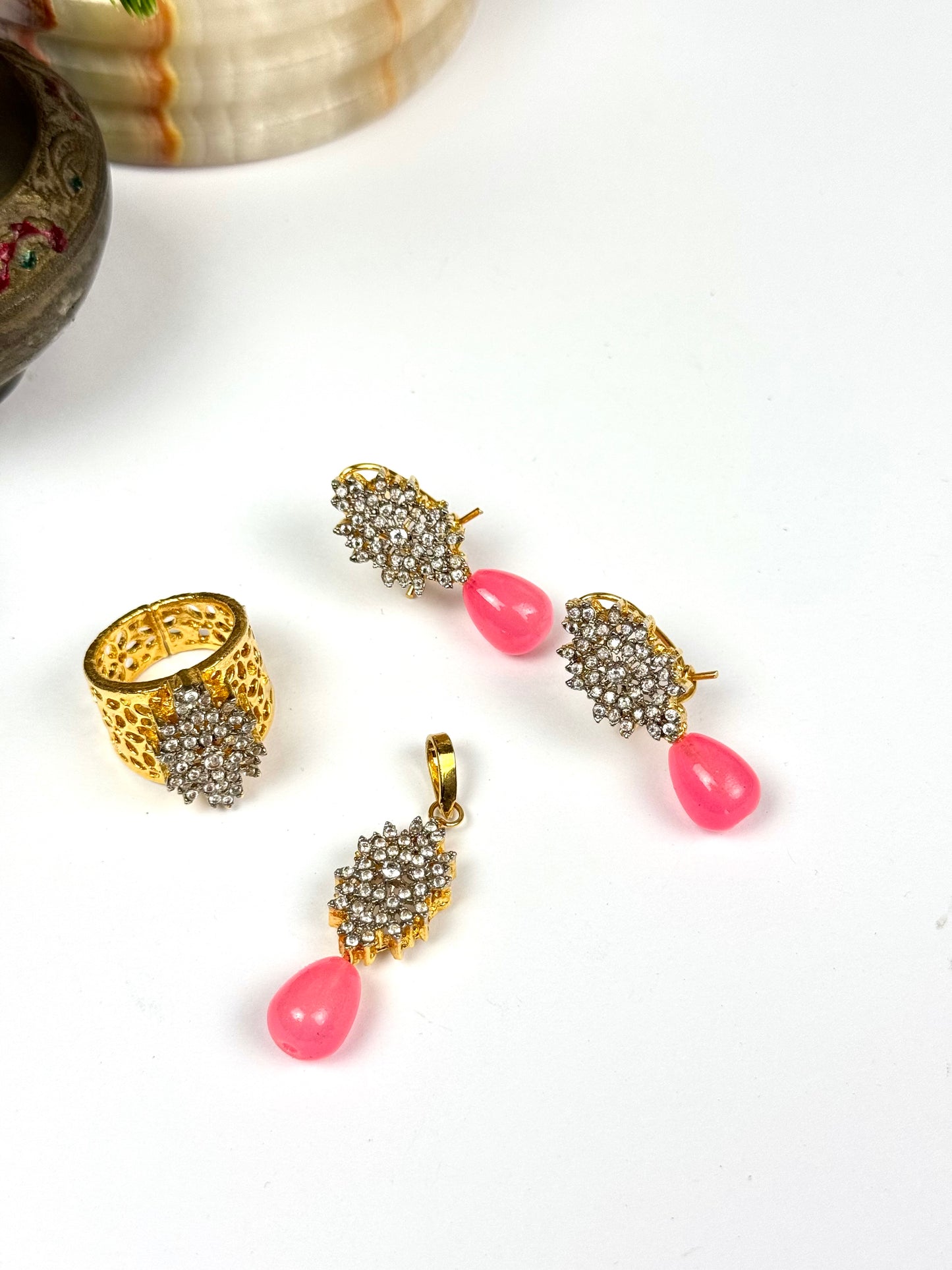 Egyptian Pendant set