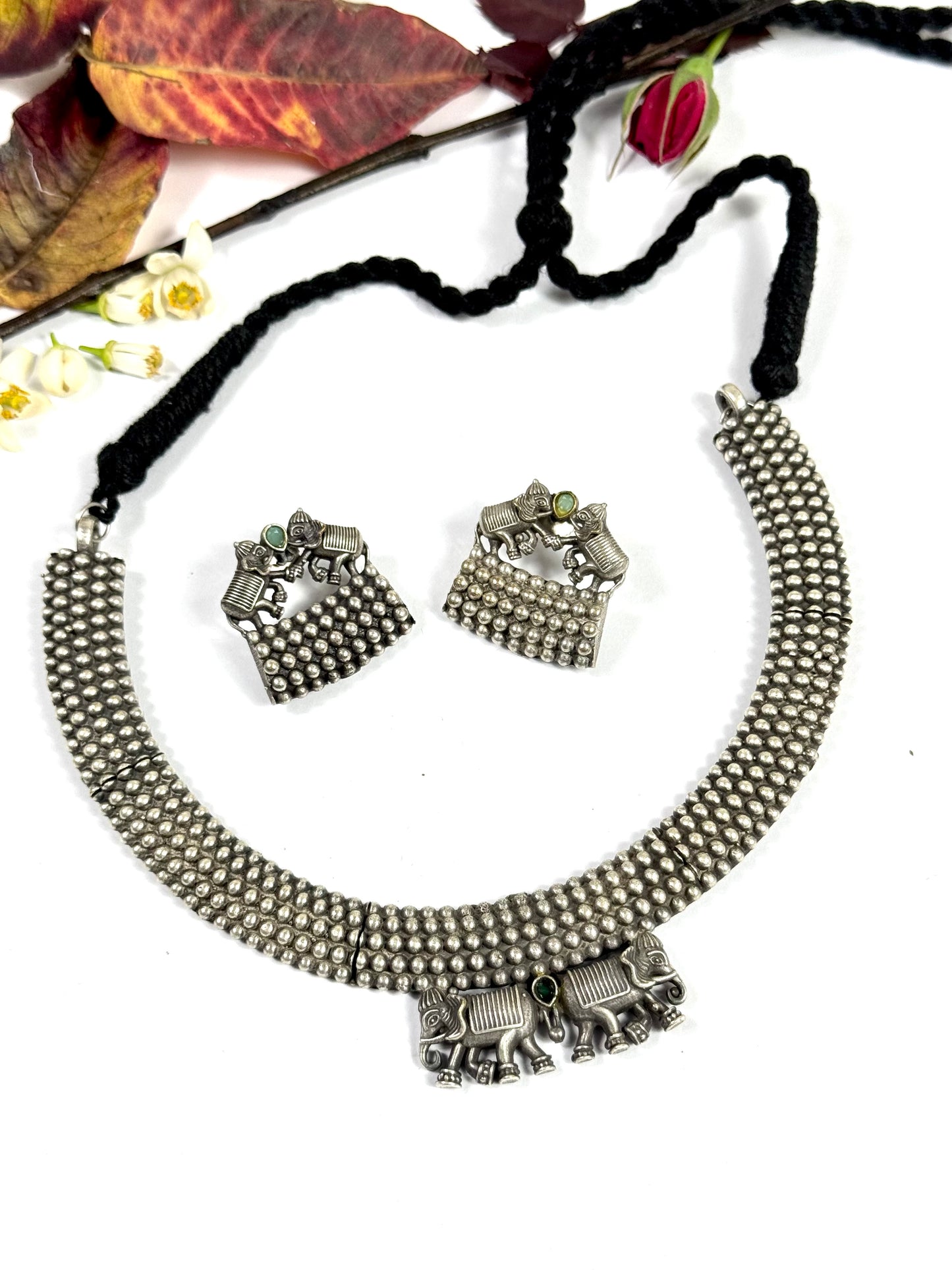 Brass made Necklace set