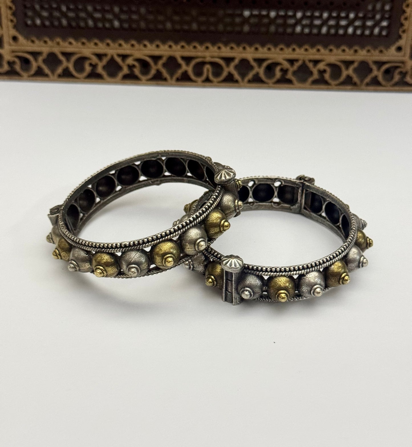 Premium brass made oxidised openable Bangle pair ( size standard 2.6)