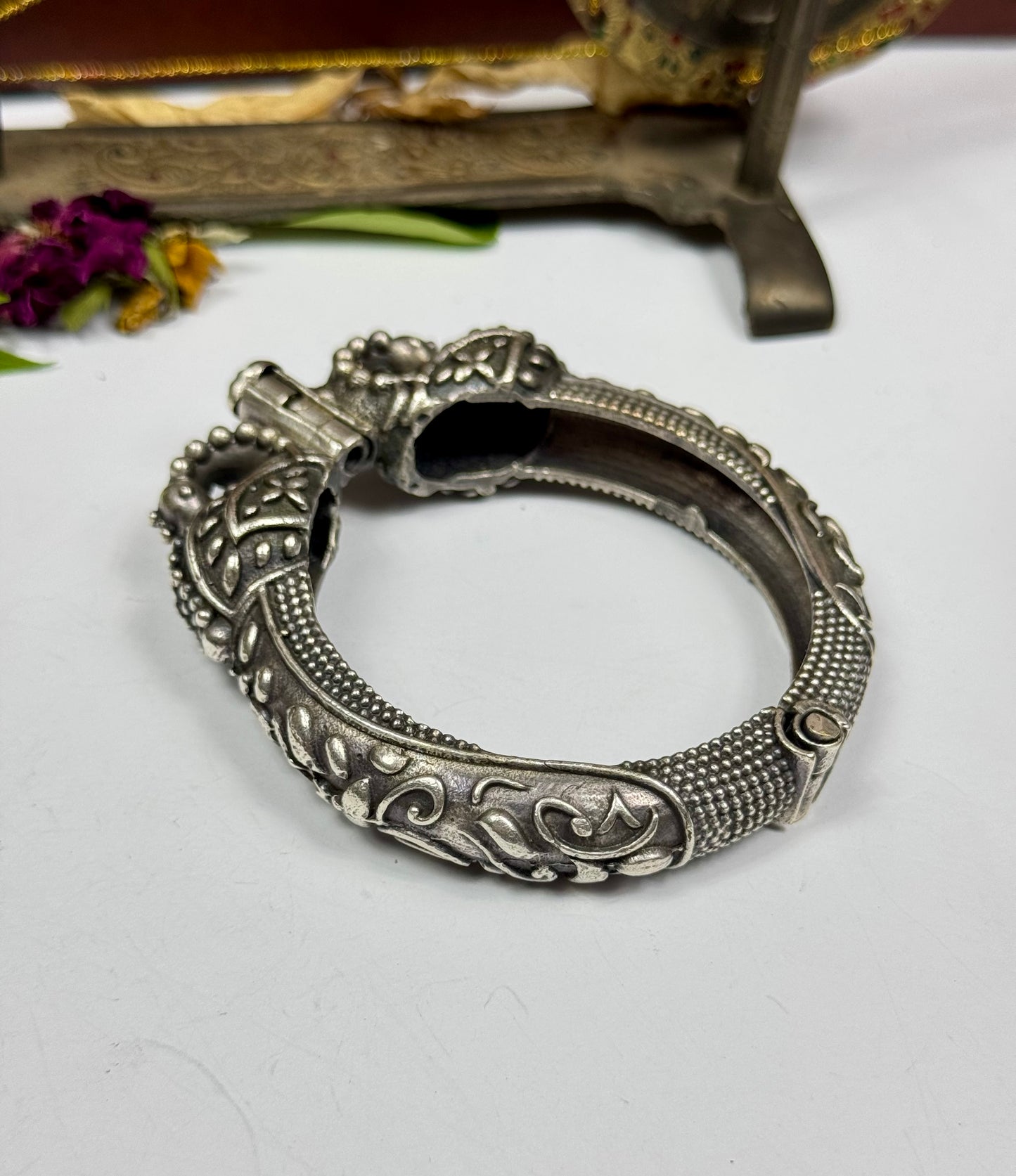 Brass made Amber Bangle