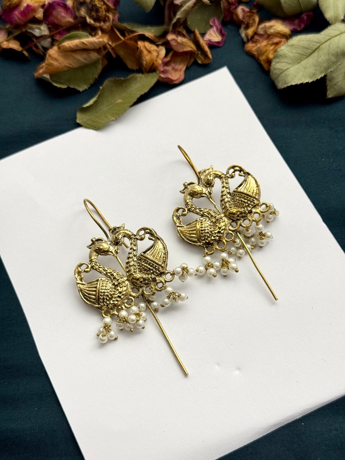 Tribal love-Birds Earcuf
