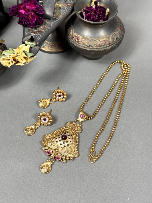 Rajwadi Brass Pendant set