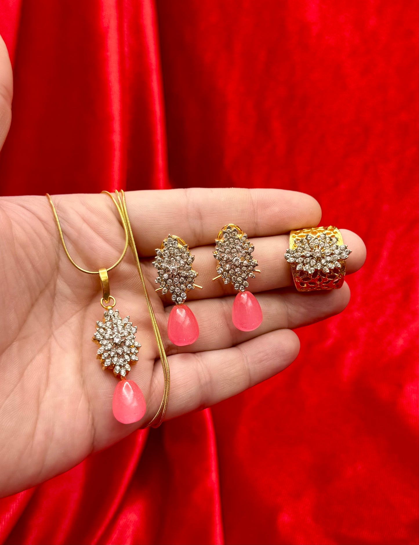 Egyptian Pendant set