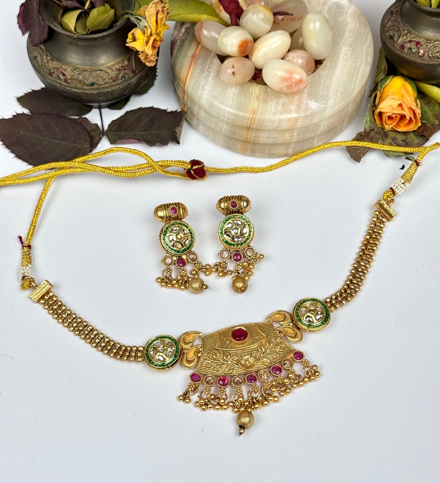 Rajwadi Hina Choker Set