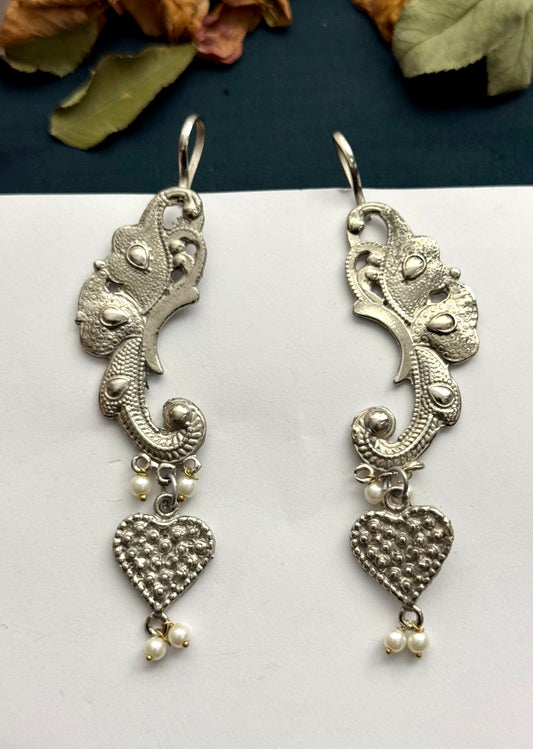Tribal Roonak Earcuf