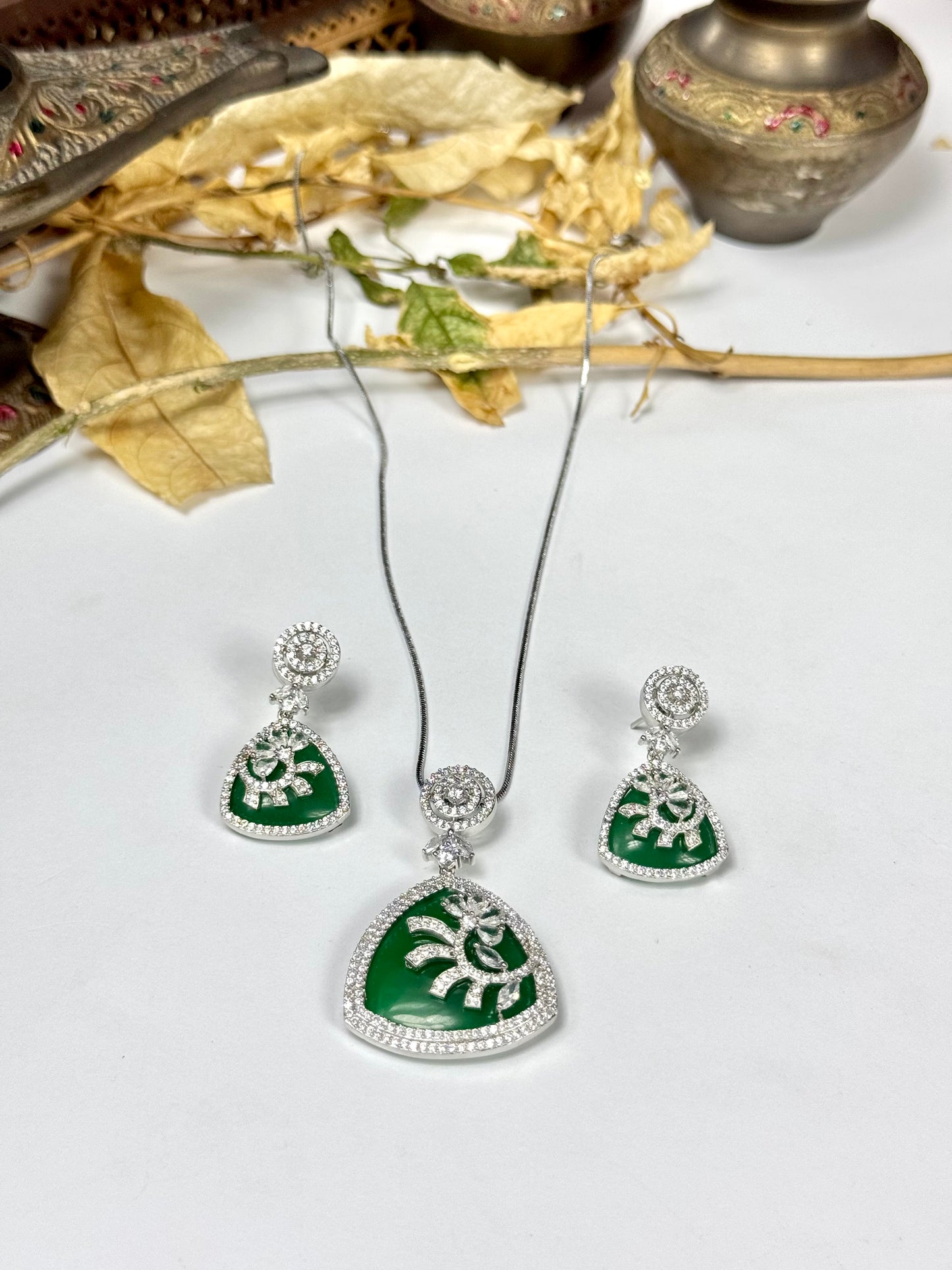 American Diamond 1 karat Pendant Set