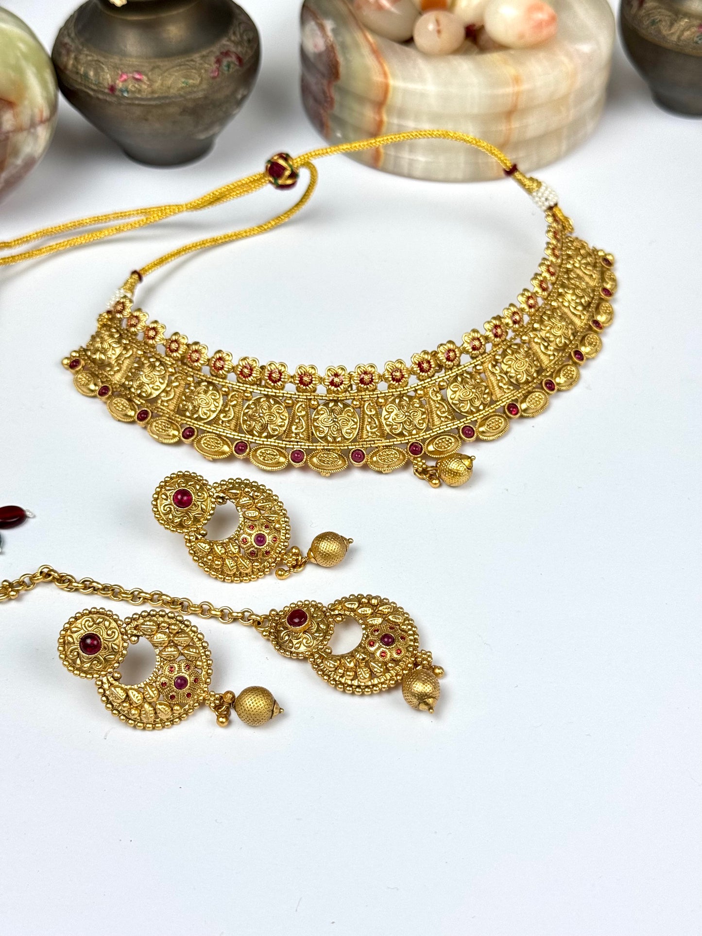 Rajwadi Choker set