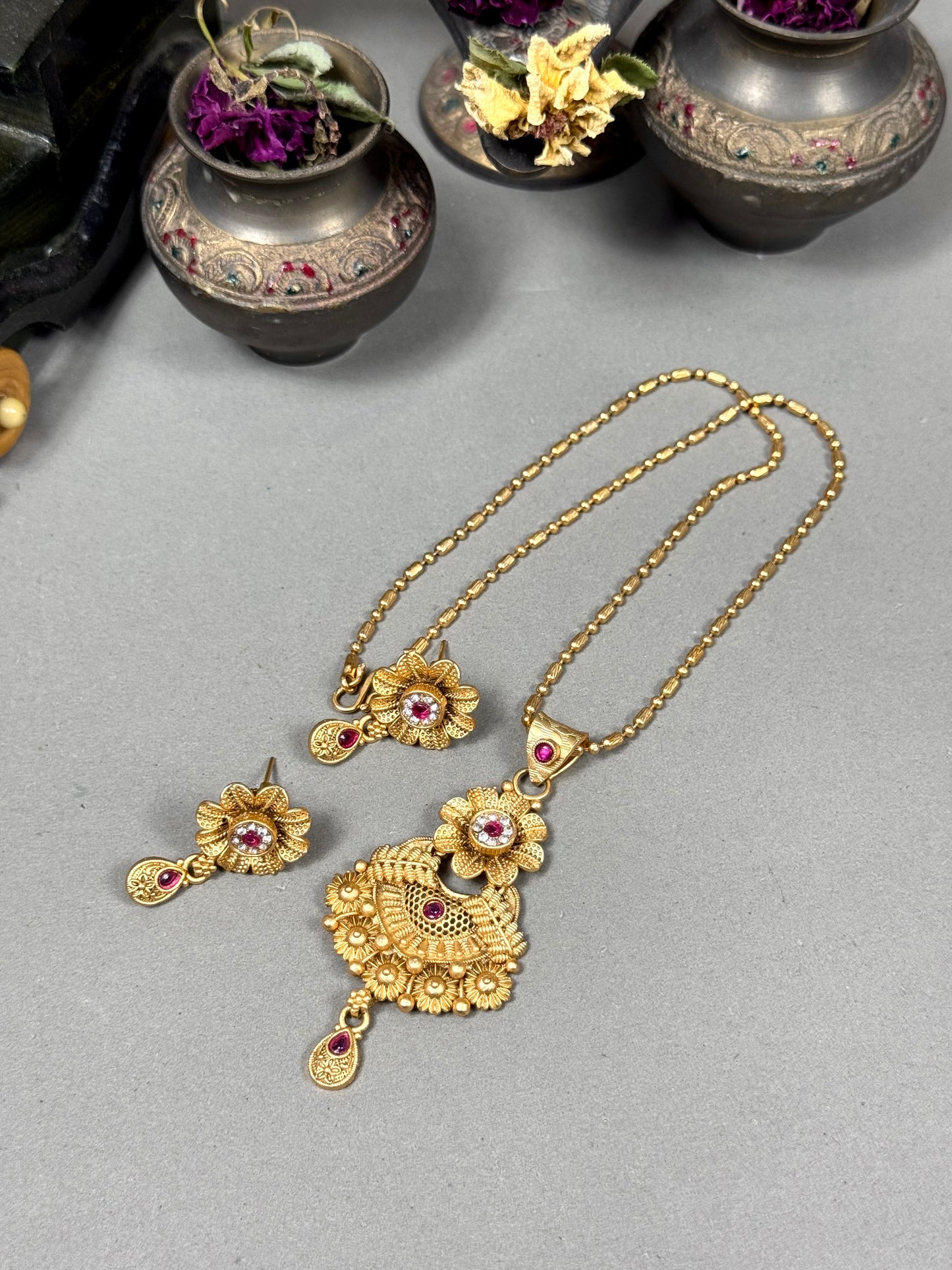 Rajwadi Brass pendant sets