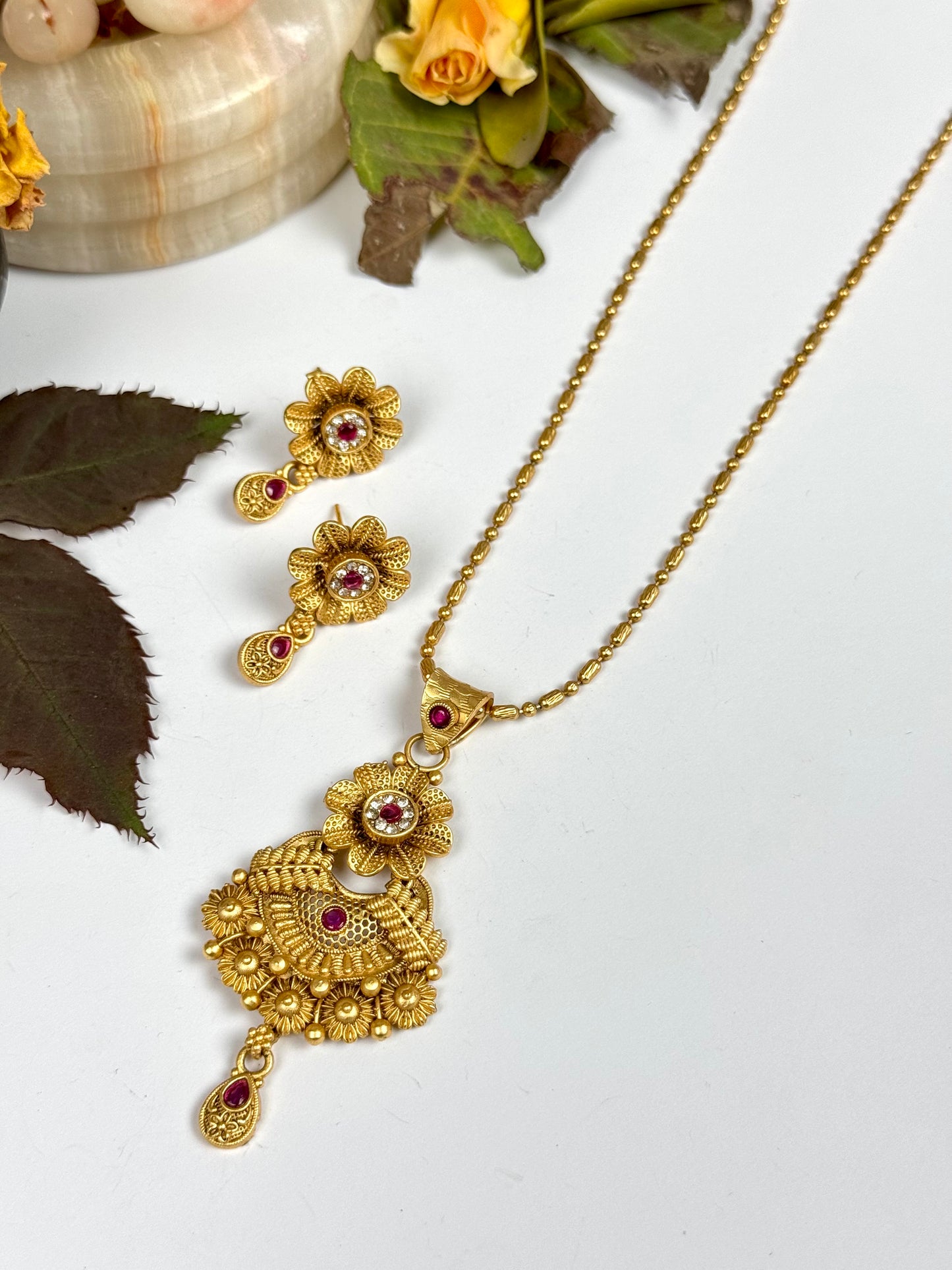 Rajwadi Brass pendant sets