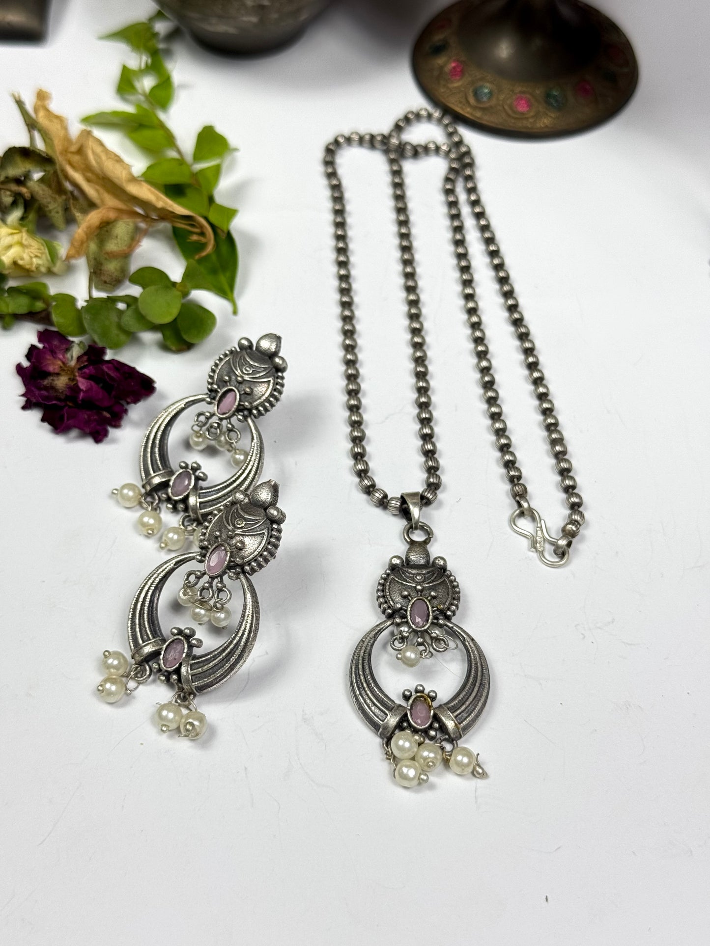 Premium Oxidised Phool pendant set