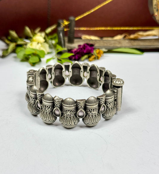 Brass made Sunehri Bangle