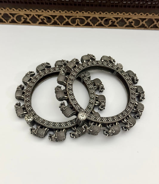 Premium Brass made Oxidised openable Bangle pair ( size standard 2.6)