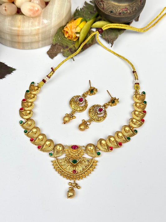 Rajwadi Sara Necklace Set