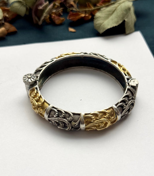 Premium brass made openable oxidised Bangle ( size 2.2/2.4)