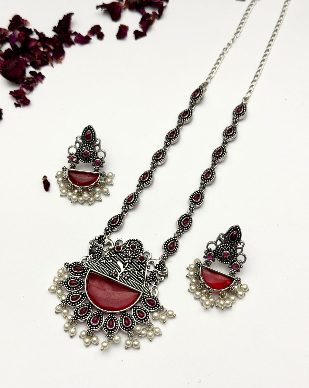 Premium oxidised pendant set
