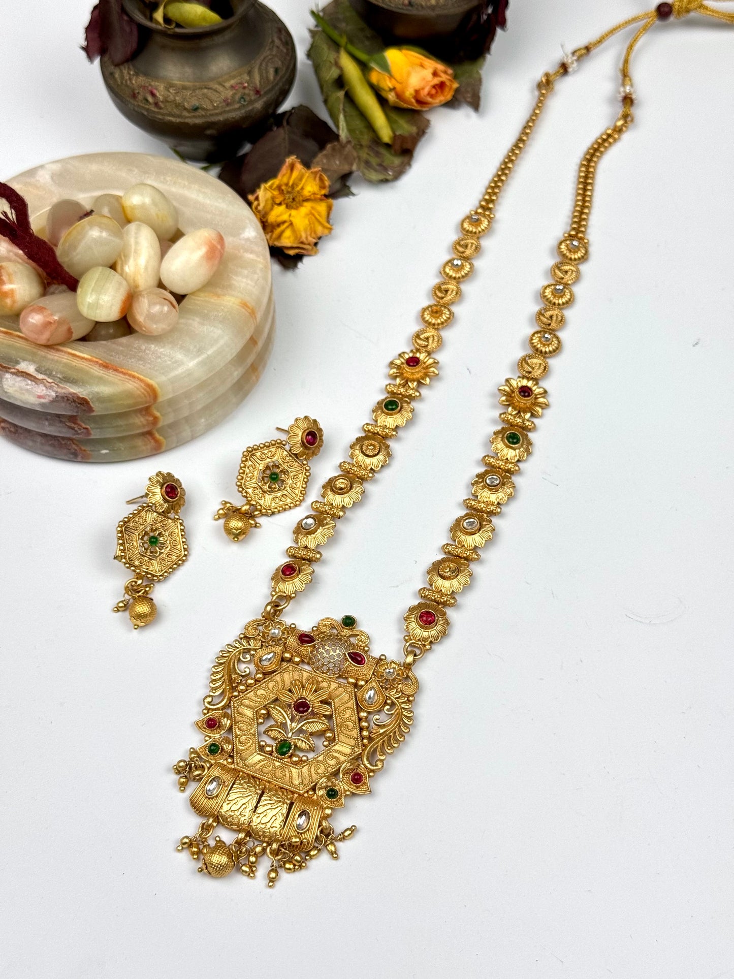 Rajwadi Brass Made Mala Set