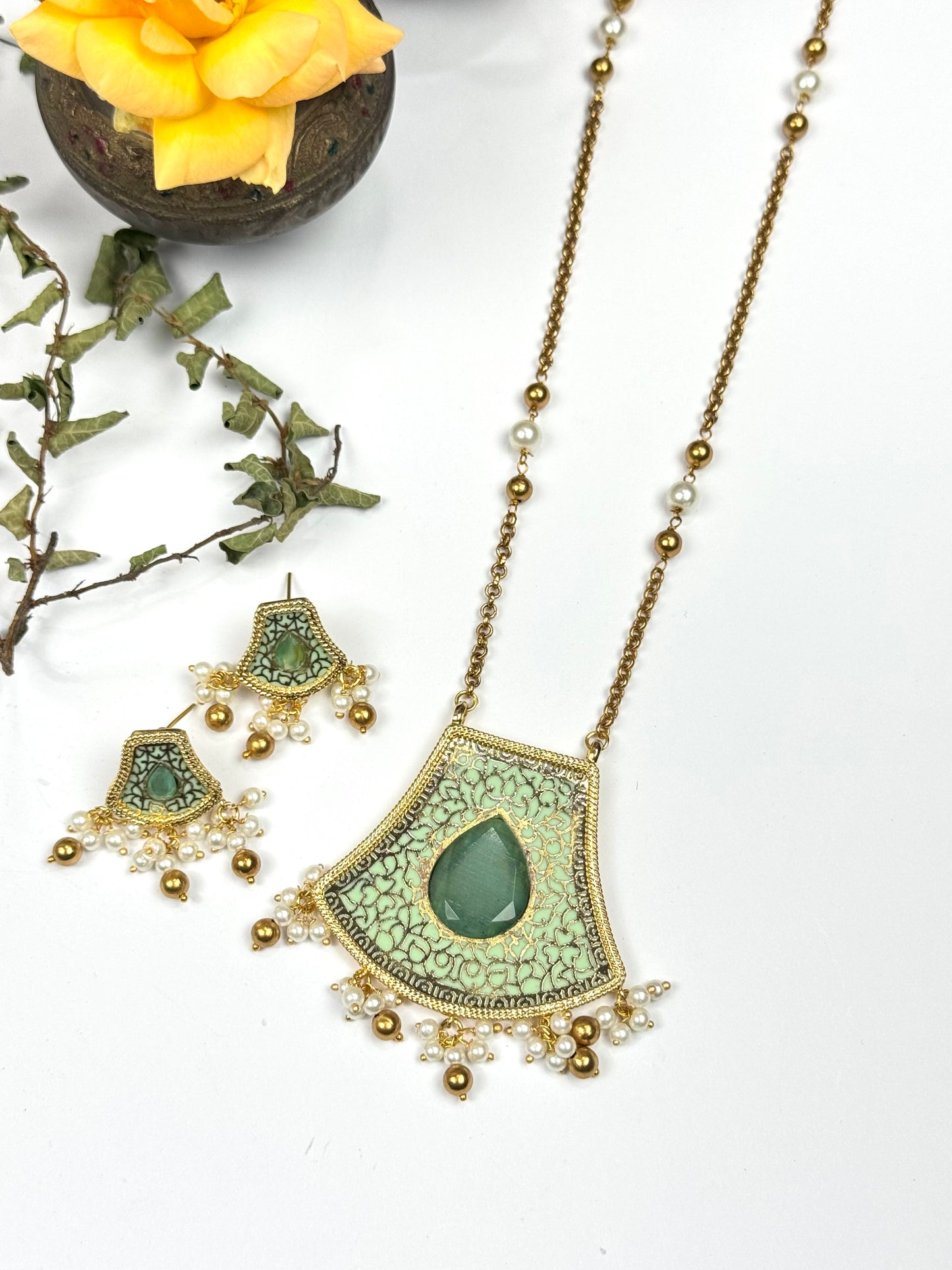 Premium oxidised Brass Made set