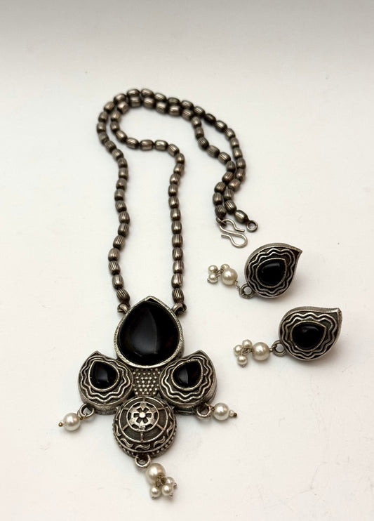 Premium Oxidised Ujala Pendant Set brass made