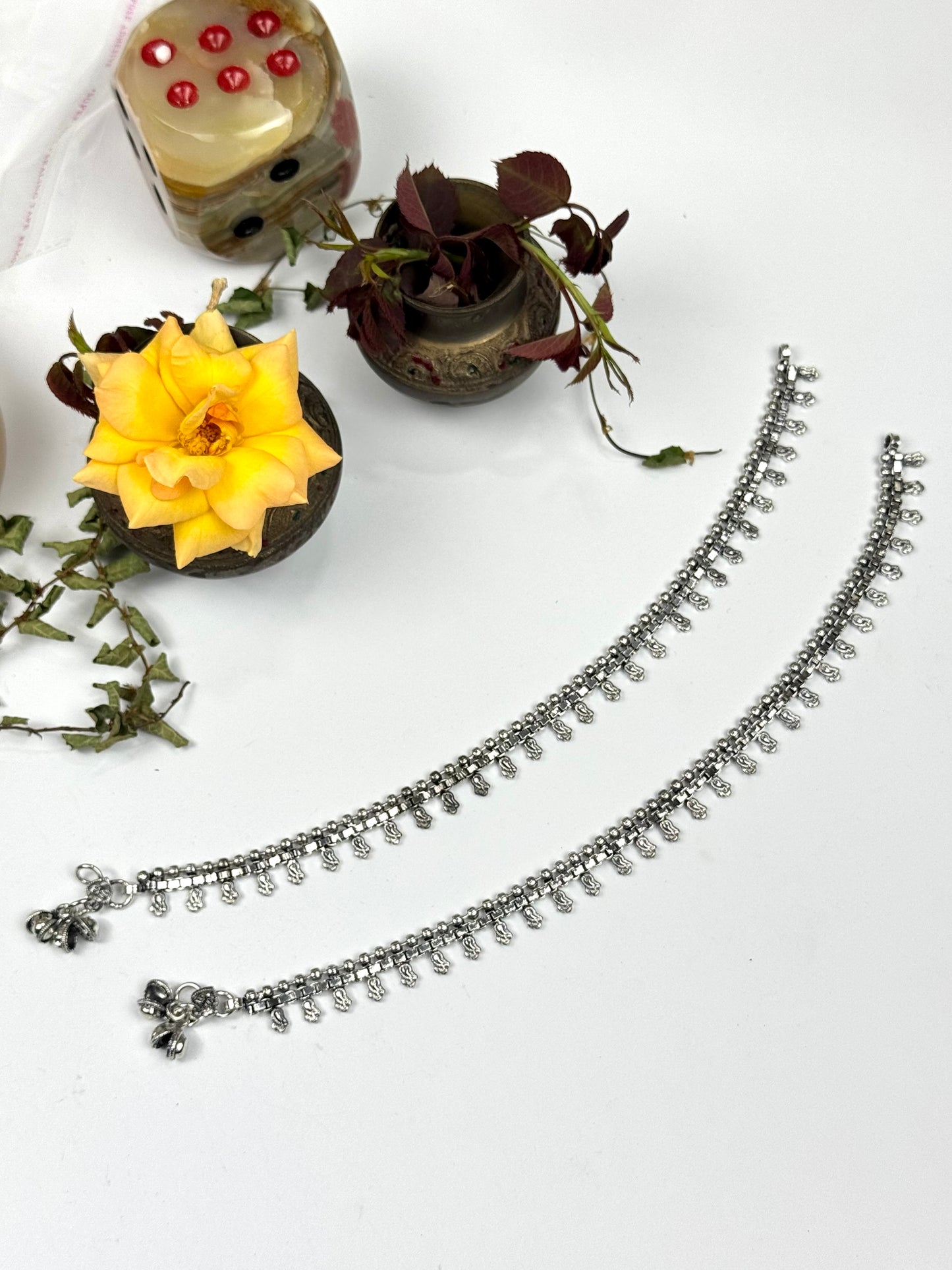 oxidised Adaa-e-khas pazaib