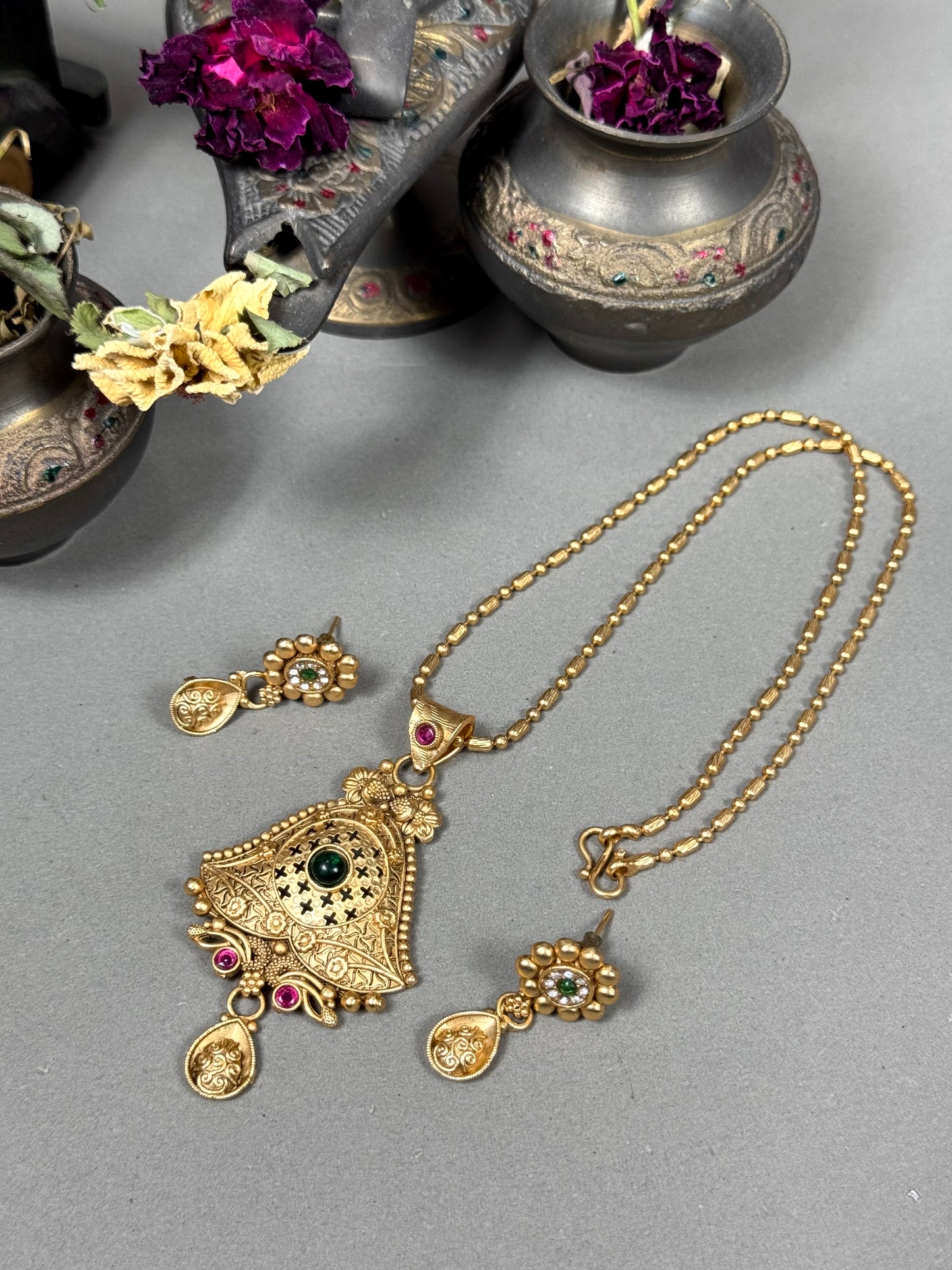 Rajwadi Brass Pendant set