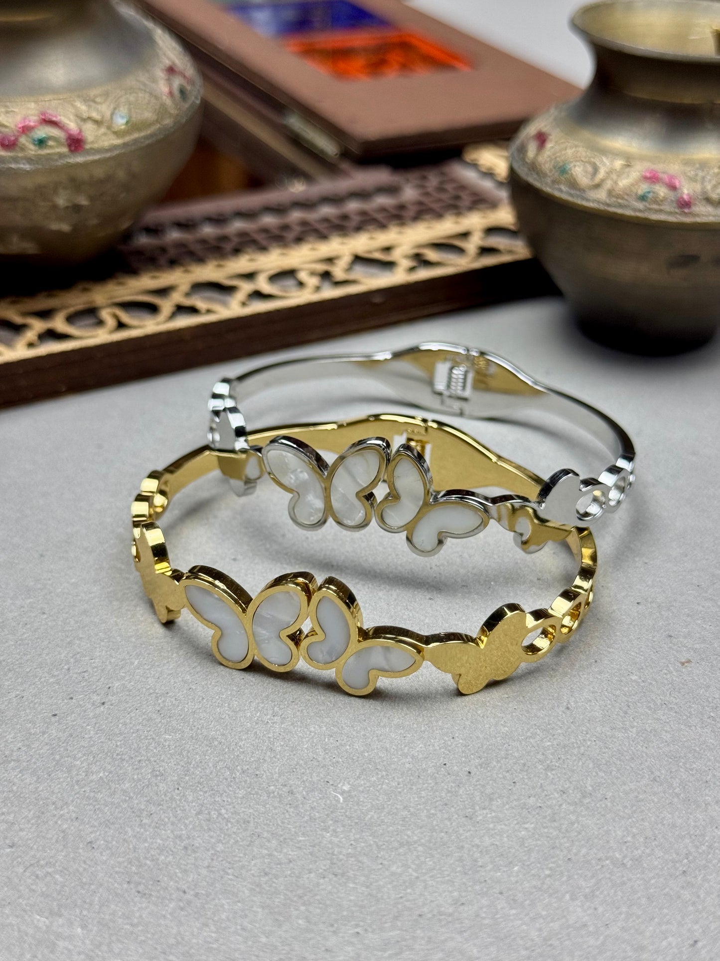 Stainless steel openable Bangle