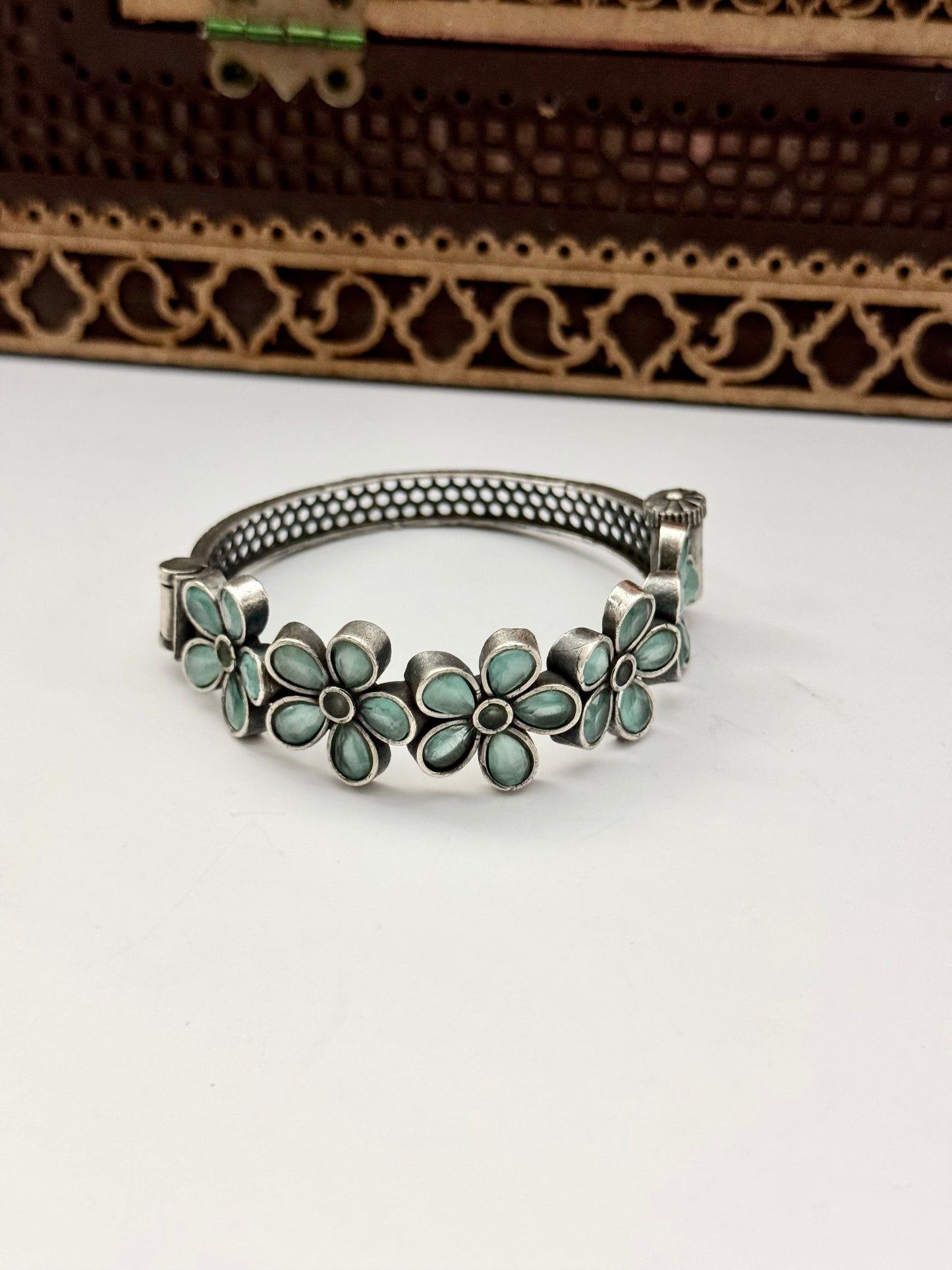 Premium brass made openable oxidised Bangle ( size 2.6 standard)