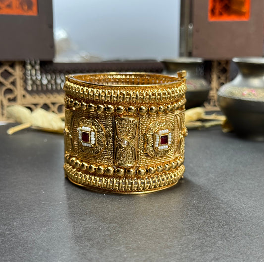 Rajwadi brass Handcuf openable