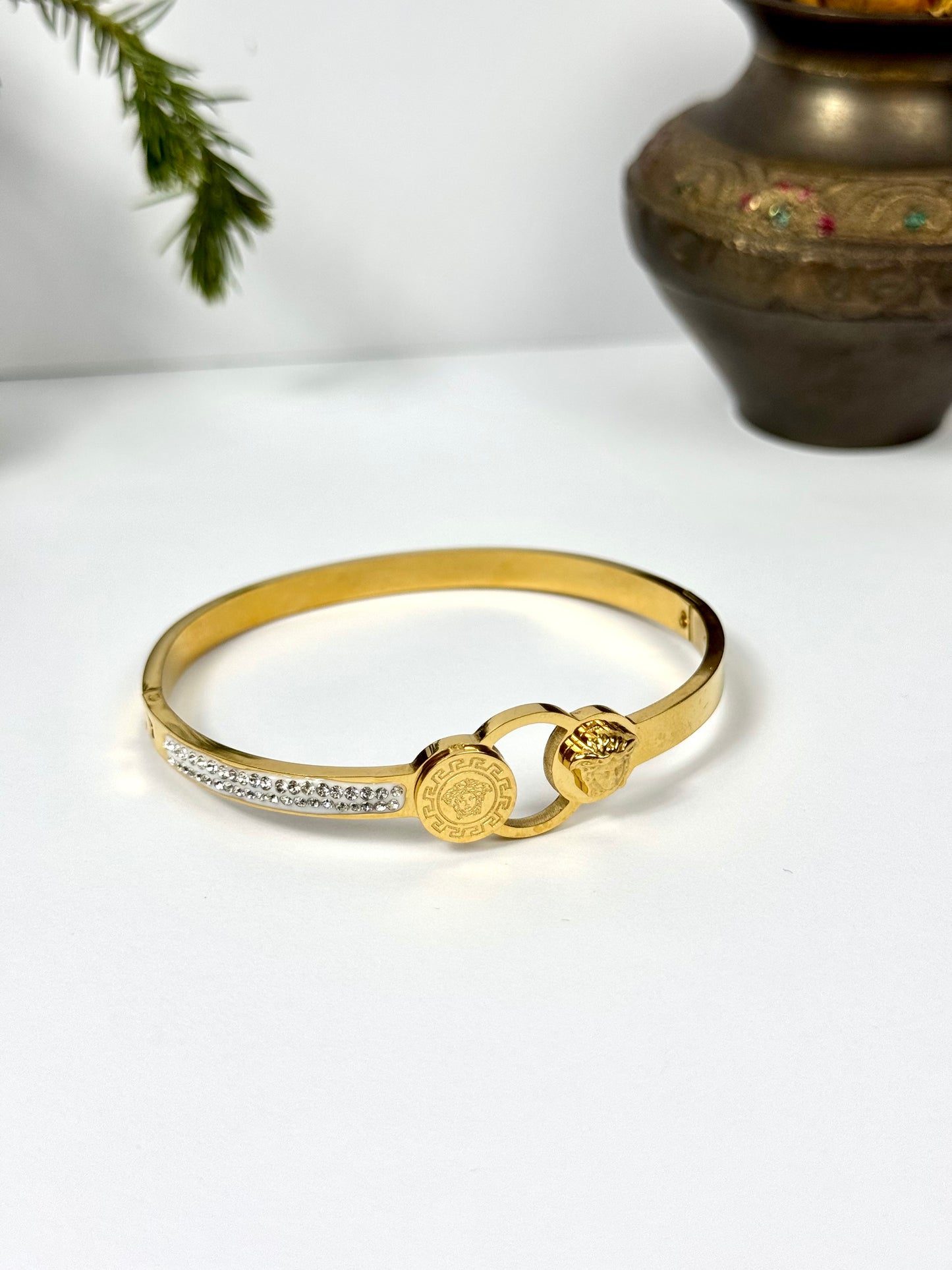 Stainless steel openable bangle