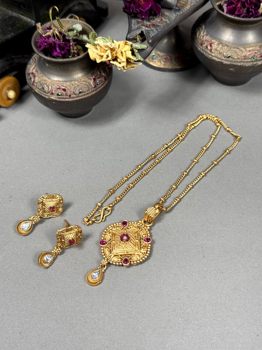 Rajwadi Brass Pendant set