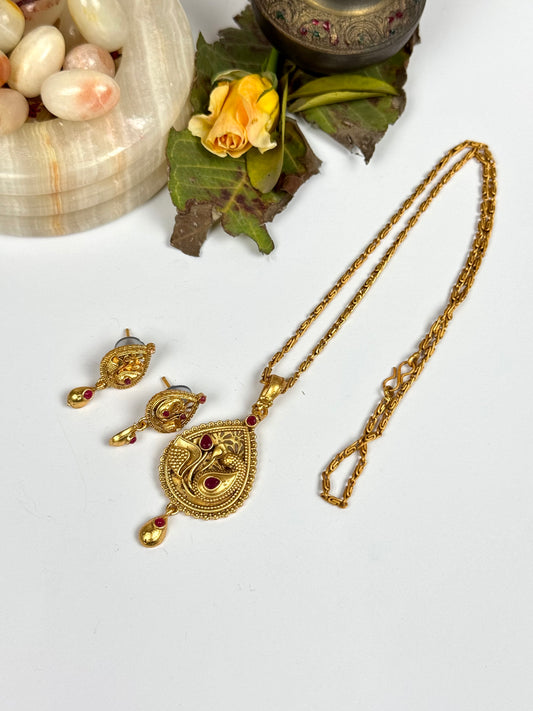 Rajwadi Pendant set