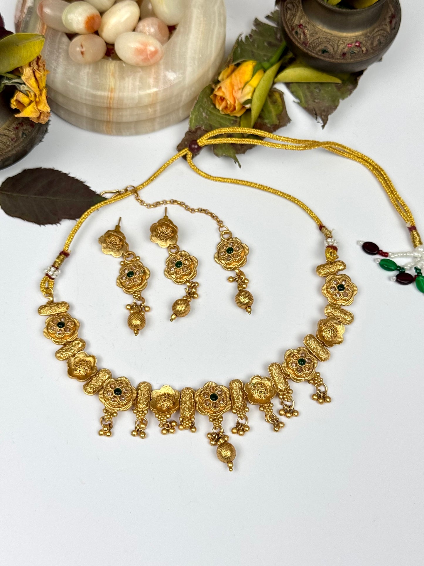 Rajwadi Phool Necklace set