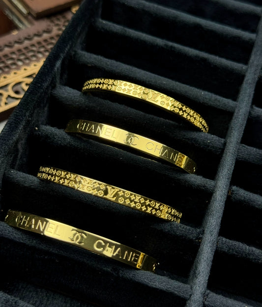 Stainless steel openable Bangle