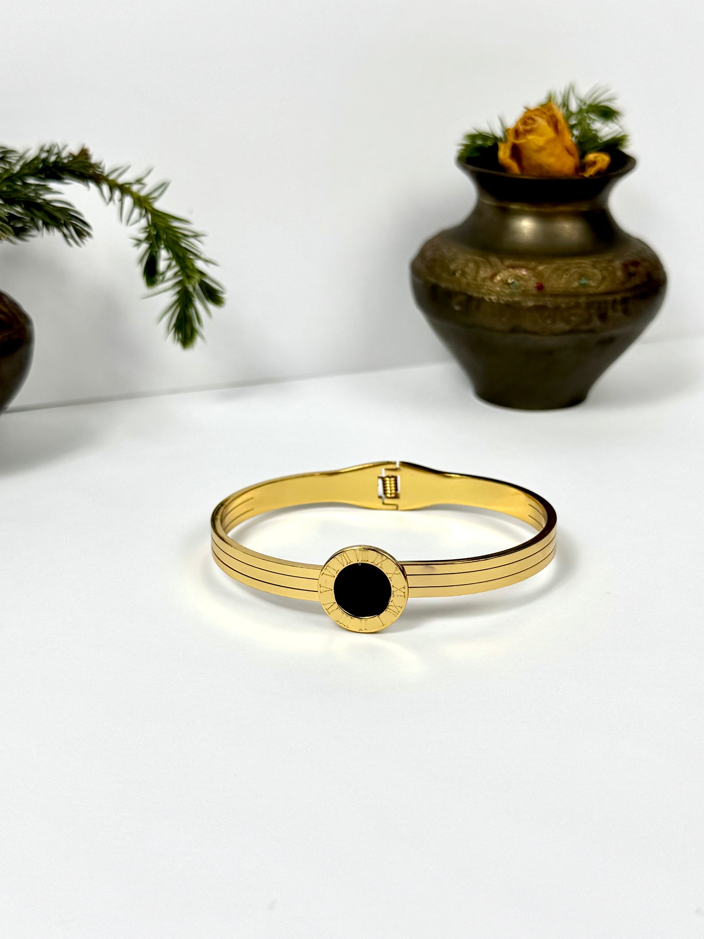 Stainless steel openable Bangle