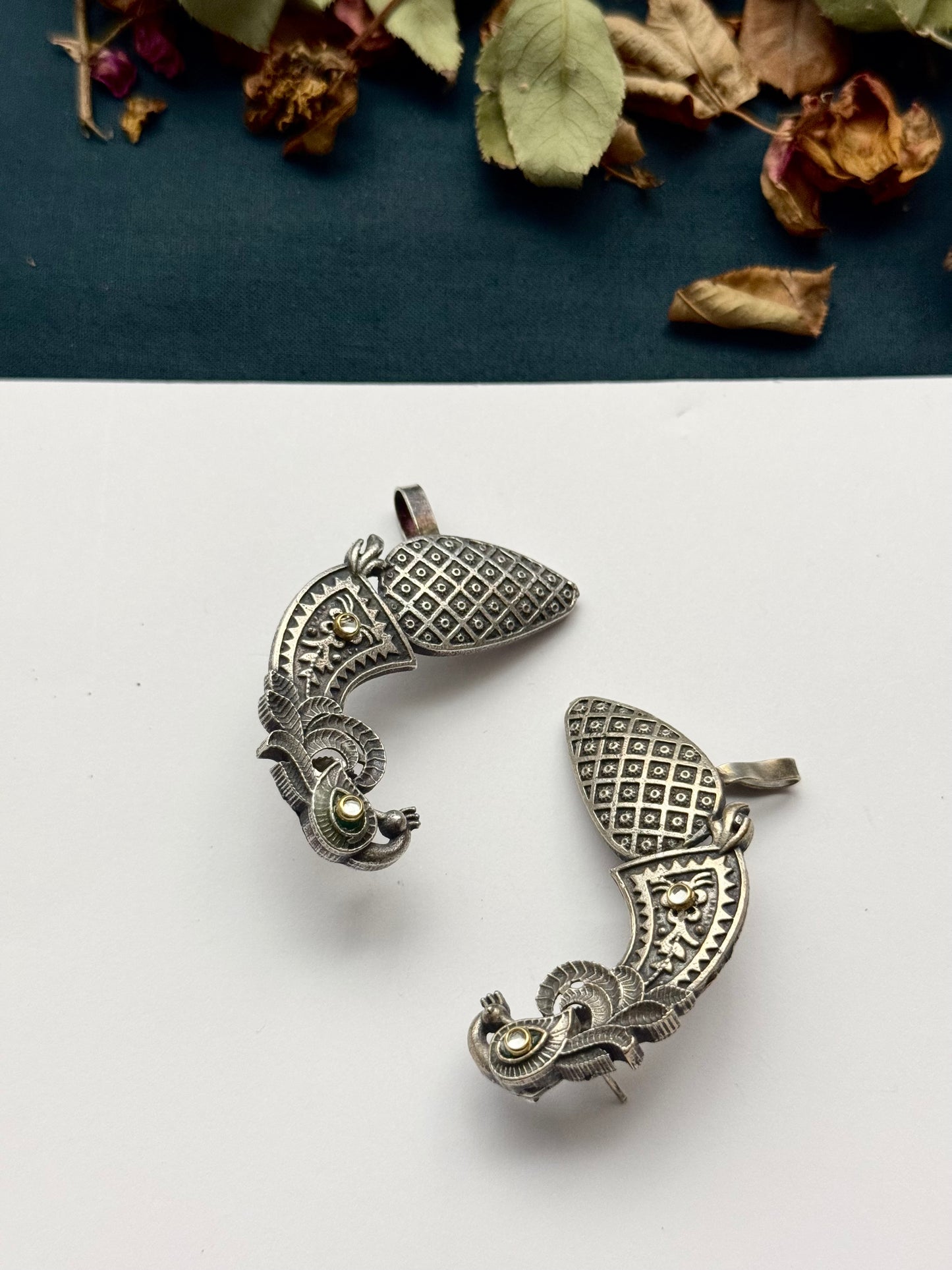 Premium oxidised Brass made Gulzar Earcufs