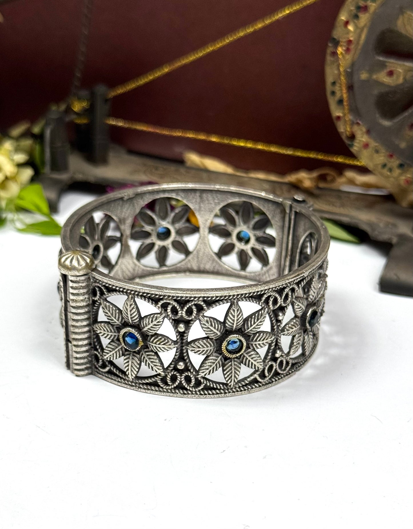 Brass made Mah-e-hush Oxidised Bangles