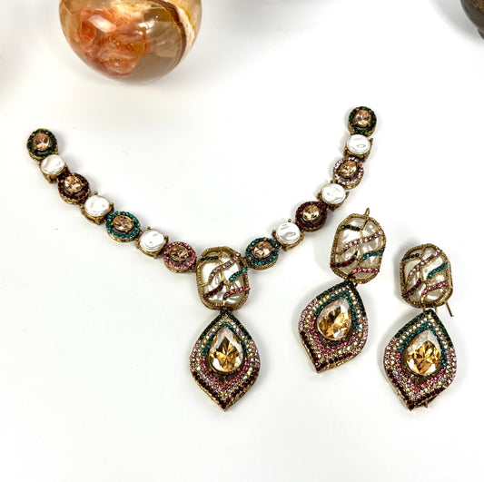 Turkish Elegant Necklace set.