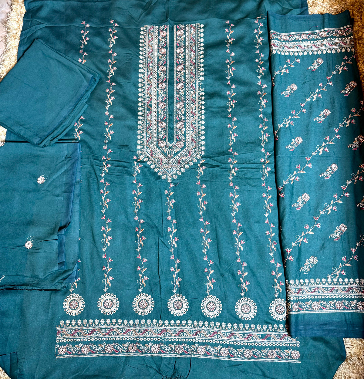 Libas-e-Shireen orignal karandi 3pcs Embroidered suit